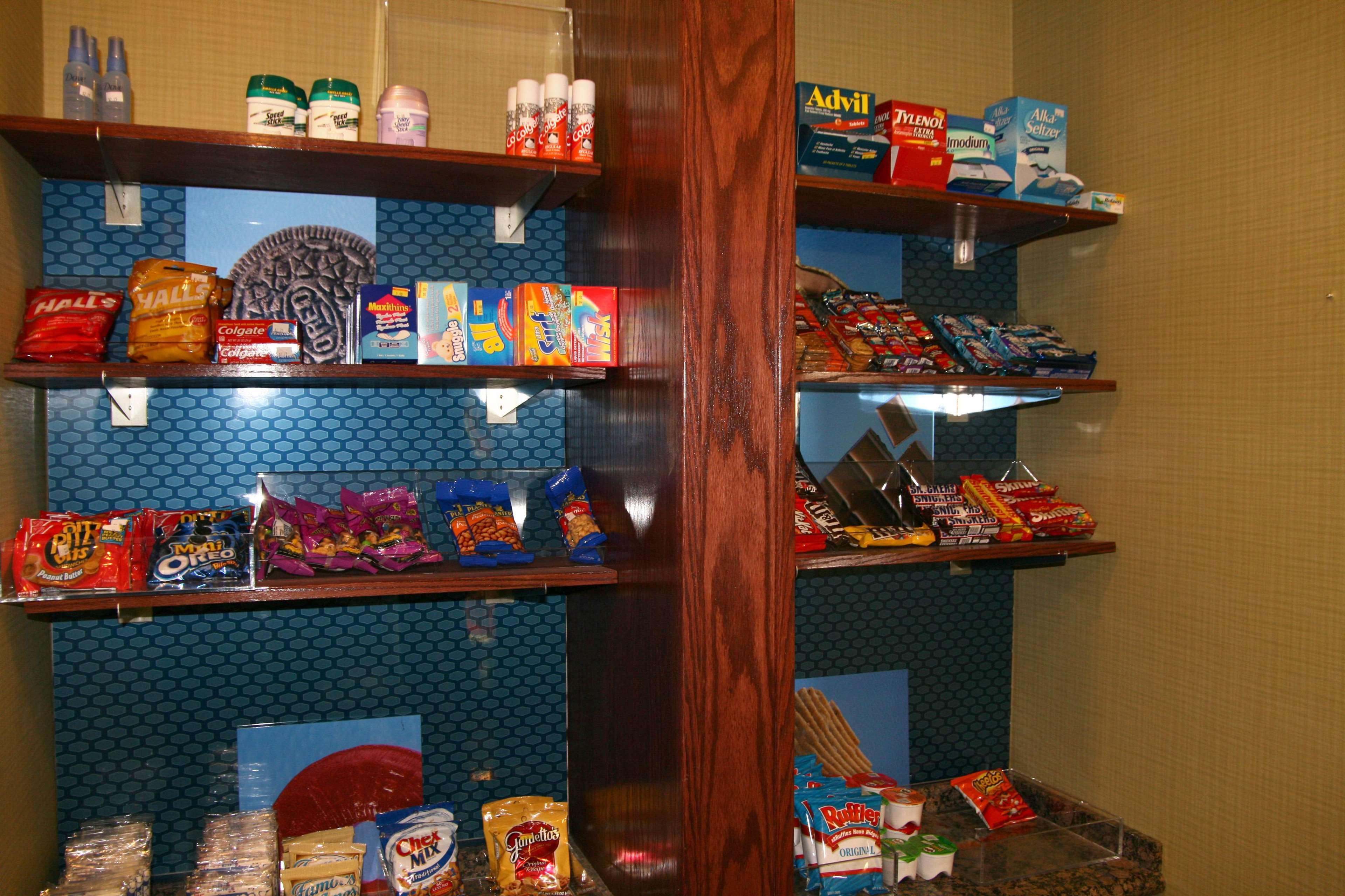 Hampton Inn & Suites Gainesville Facilities photo