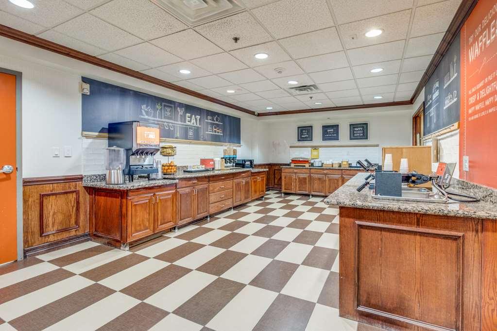 Hampton Inn & Suites Gainesville Restaurant photo