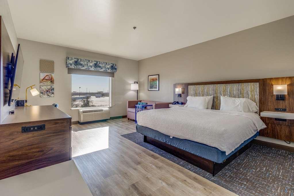 Hampton Inn & Suites Gainesville Room photo